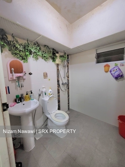 Blk 428B Floral Spring @ Yishun (Yishun), HDB 4 Rooms #352013891